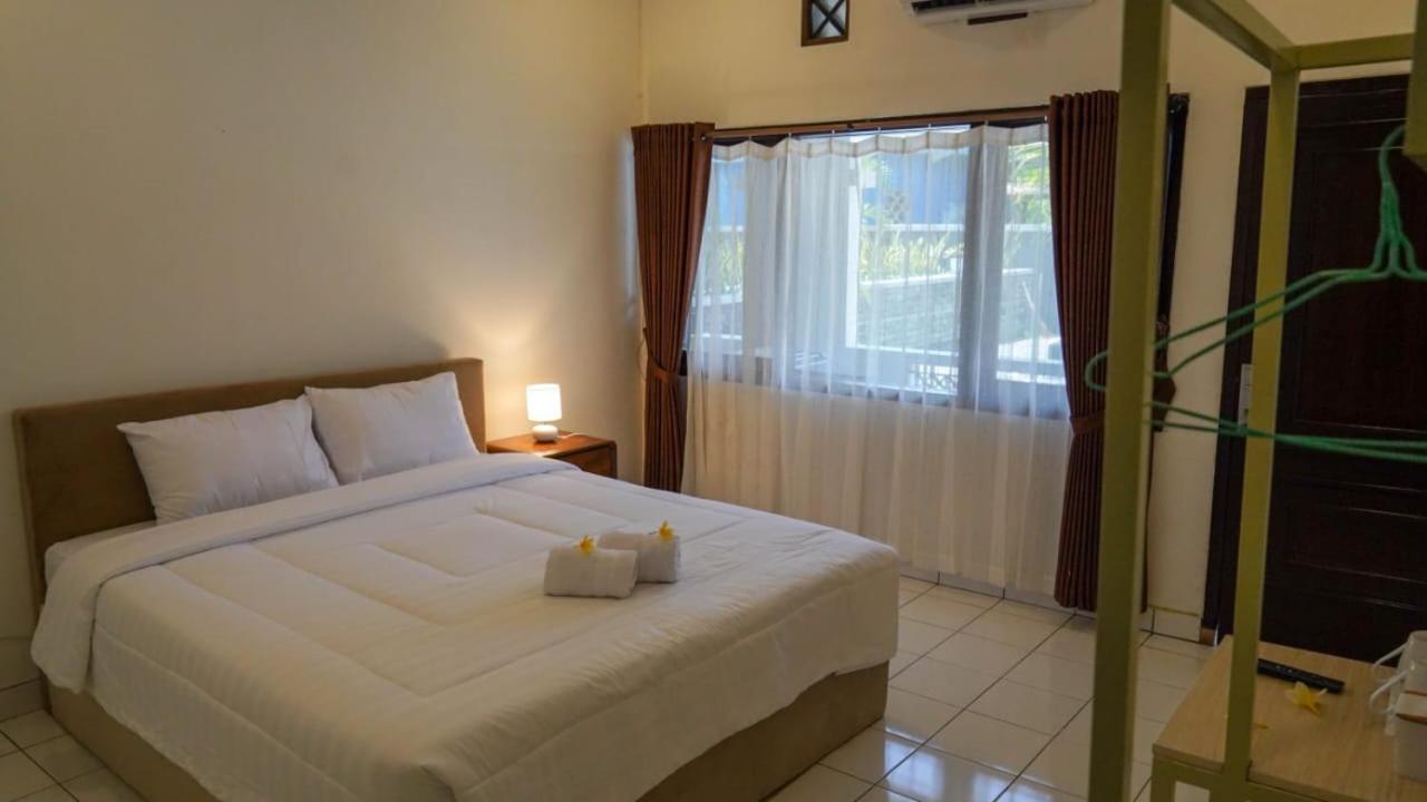 Hotel Pondok Putri Batukaras Εξωτερικό φωτογραφία
