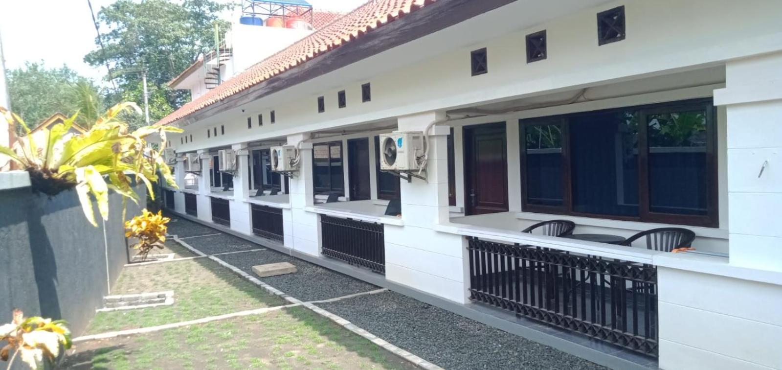 Hotel Pondok Putri Batukaras Εξωτερικό φωτογραφία